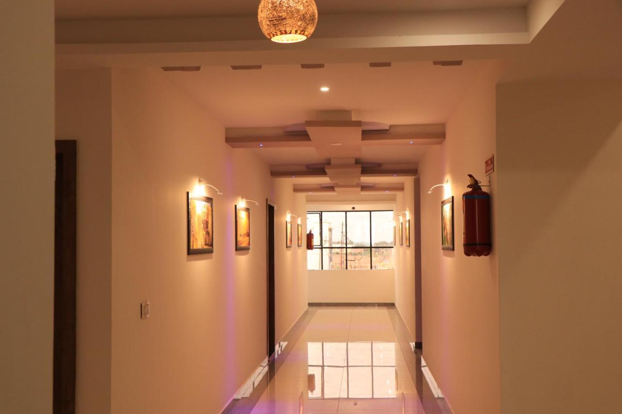 בהוי Hotel Viraj Residency מראה חיצוני תמונה